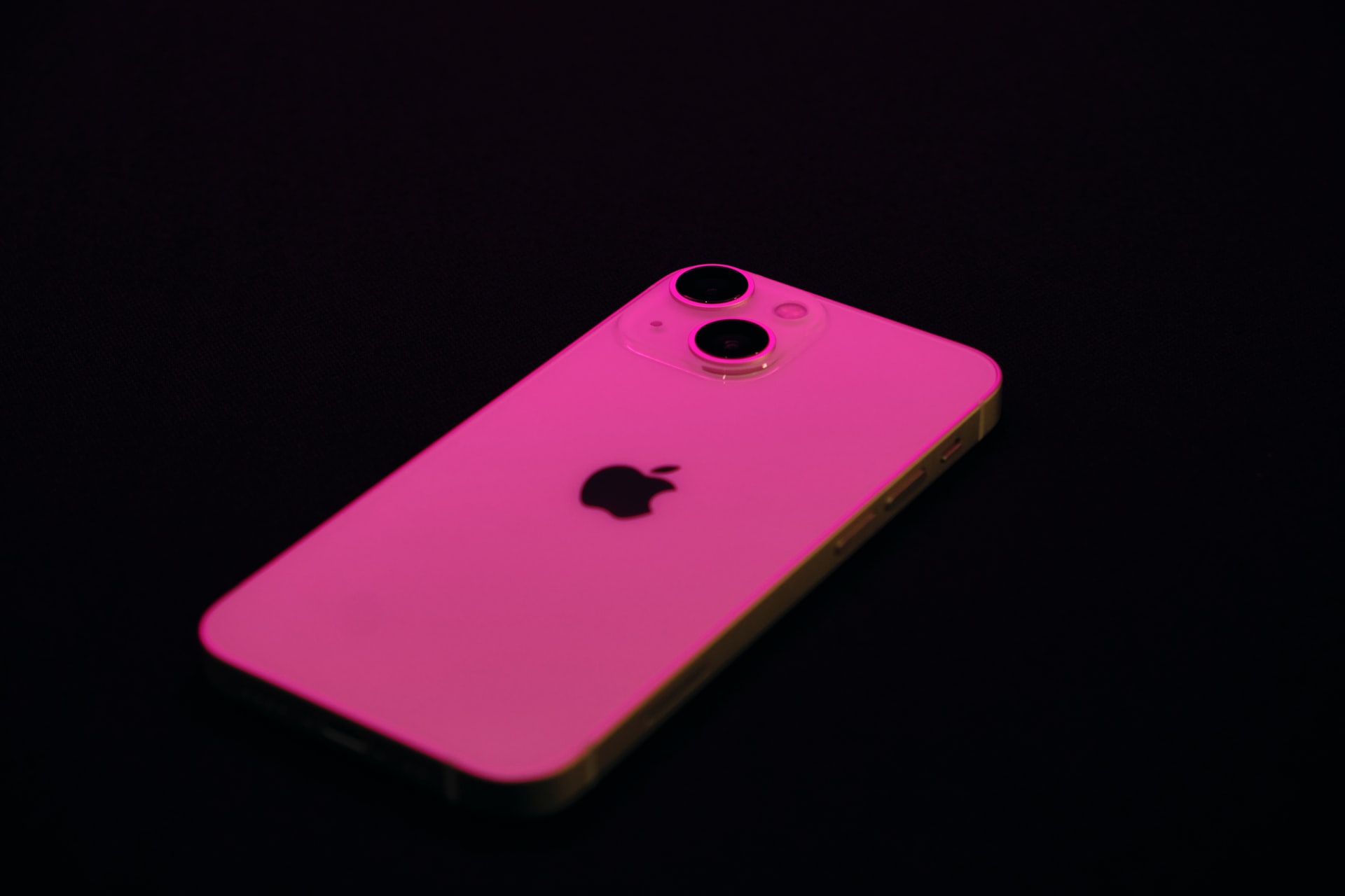The Pink iPhone 13 Review