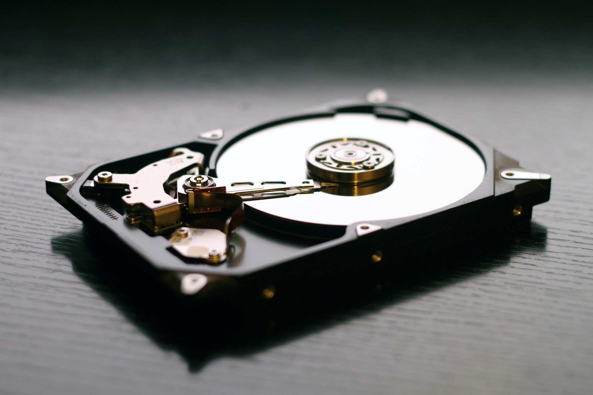 Reasons You Need to Install an Additional hard drive to Your PC